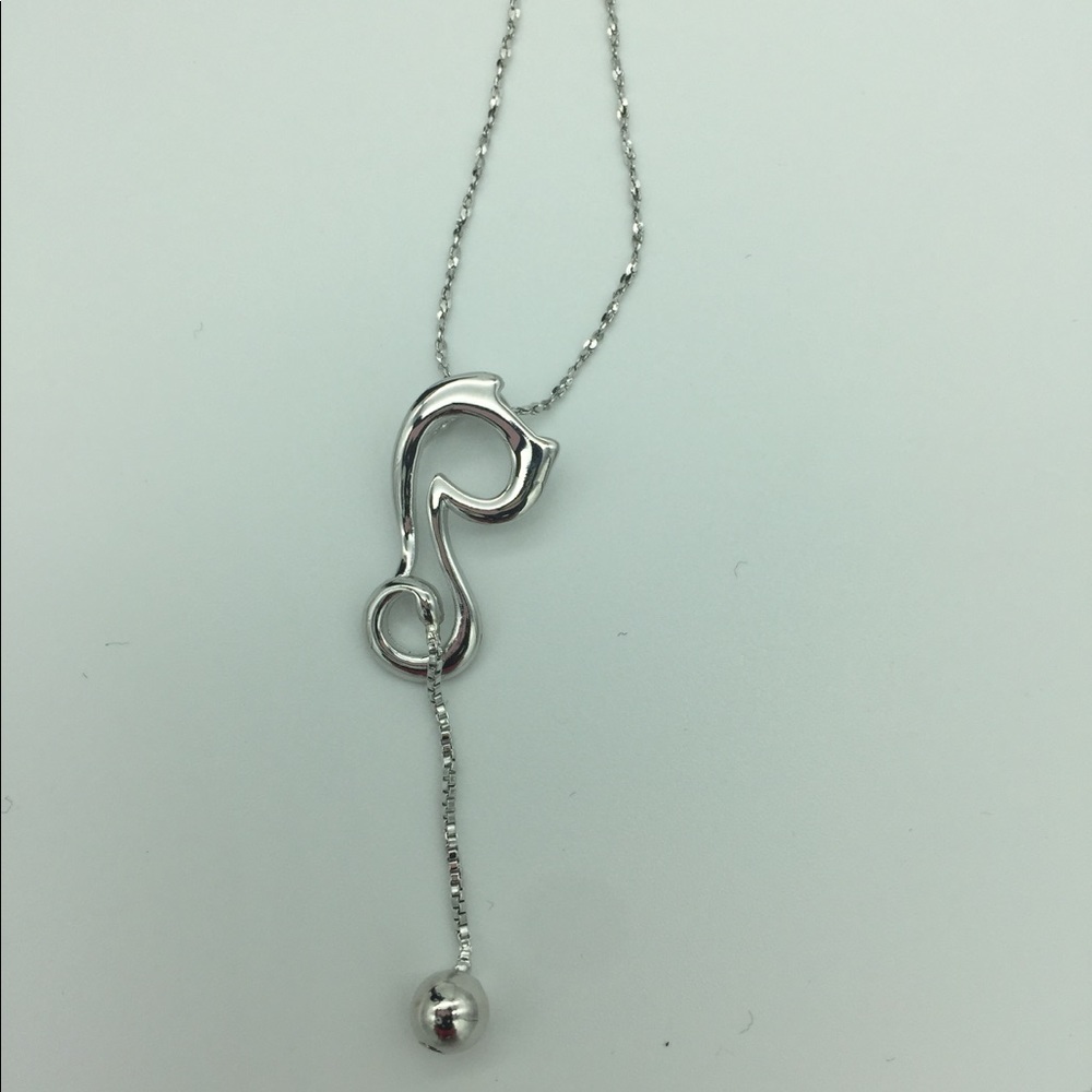 Brand new fashion necklace
